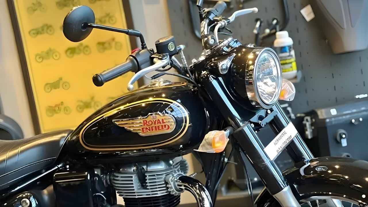 2026 Royal Enfield Bullet 350 Launched 40 KMPL Mileage, 349cc Engine & Low EMI